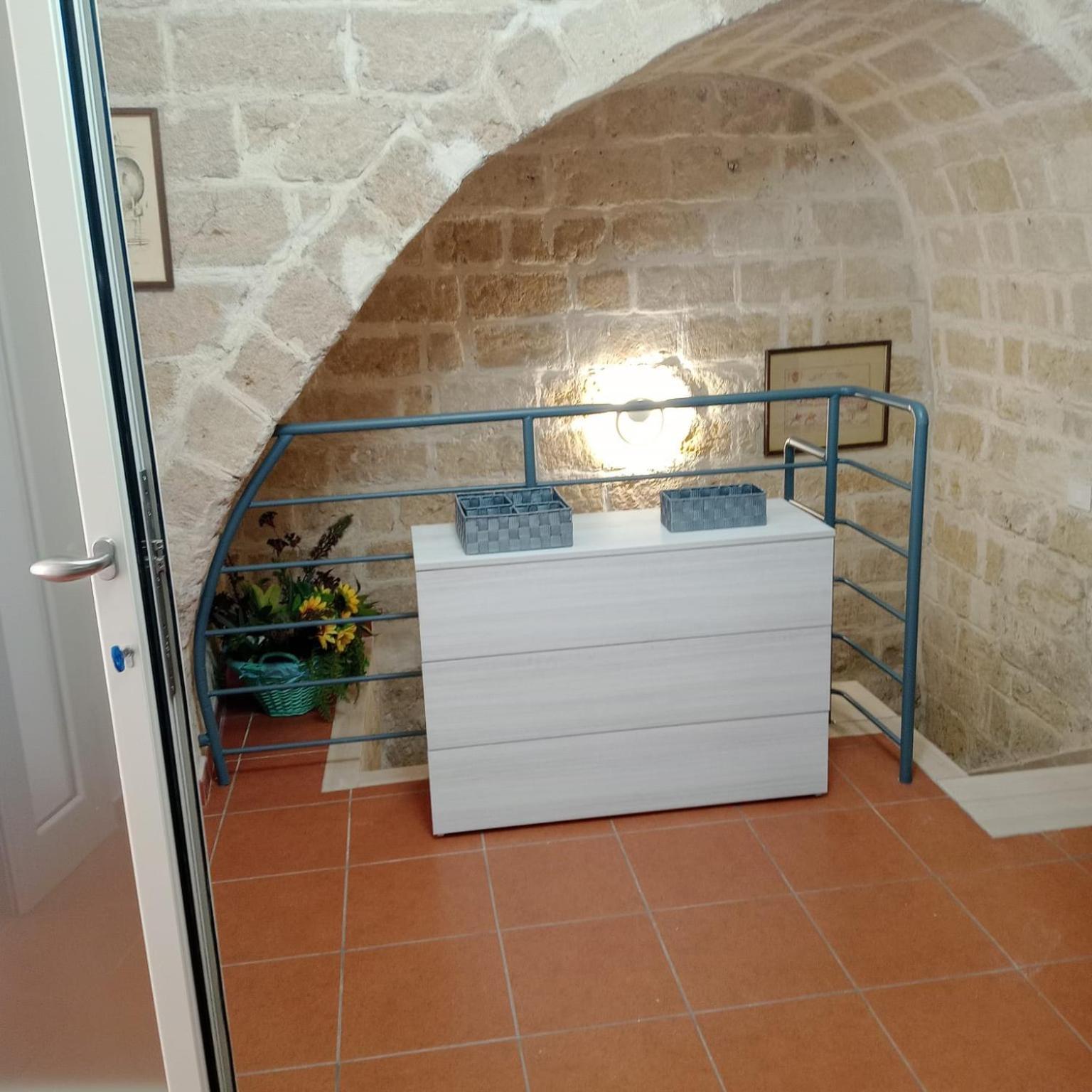 Casa Vacanza Nel Cuore Della Pietra 巴列塔 外观 照片