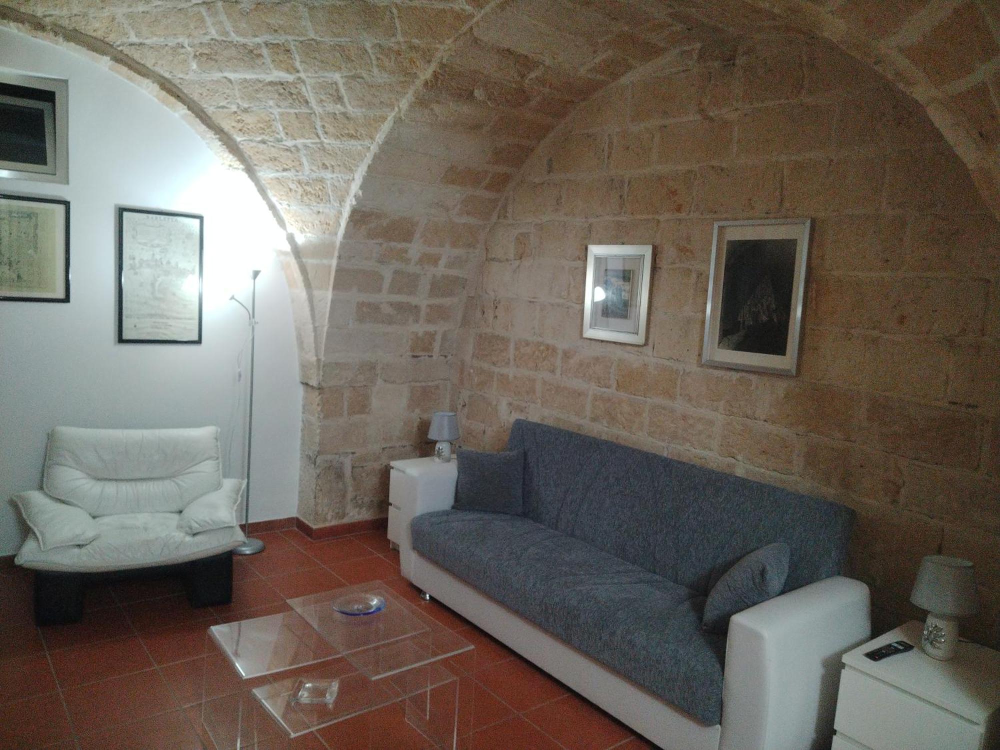 Casa Vacanza Nel Cuore Della Pietra 巴列塔 外观 照片