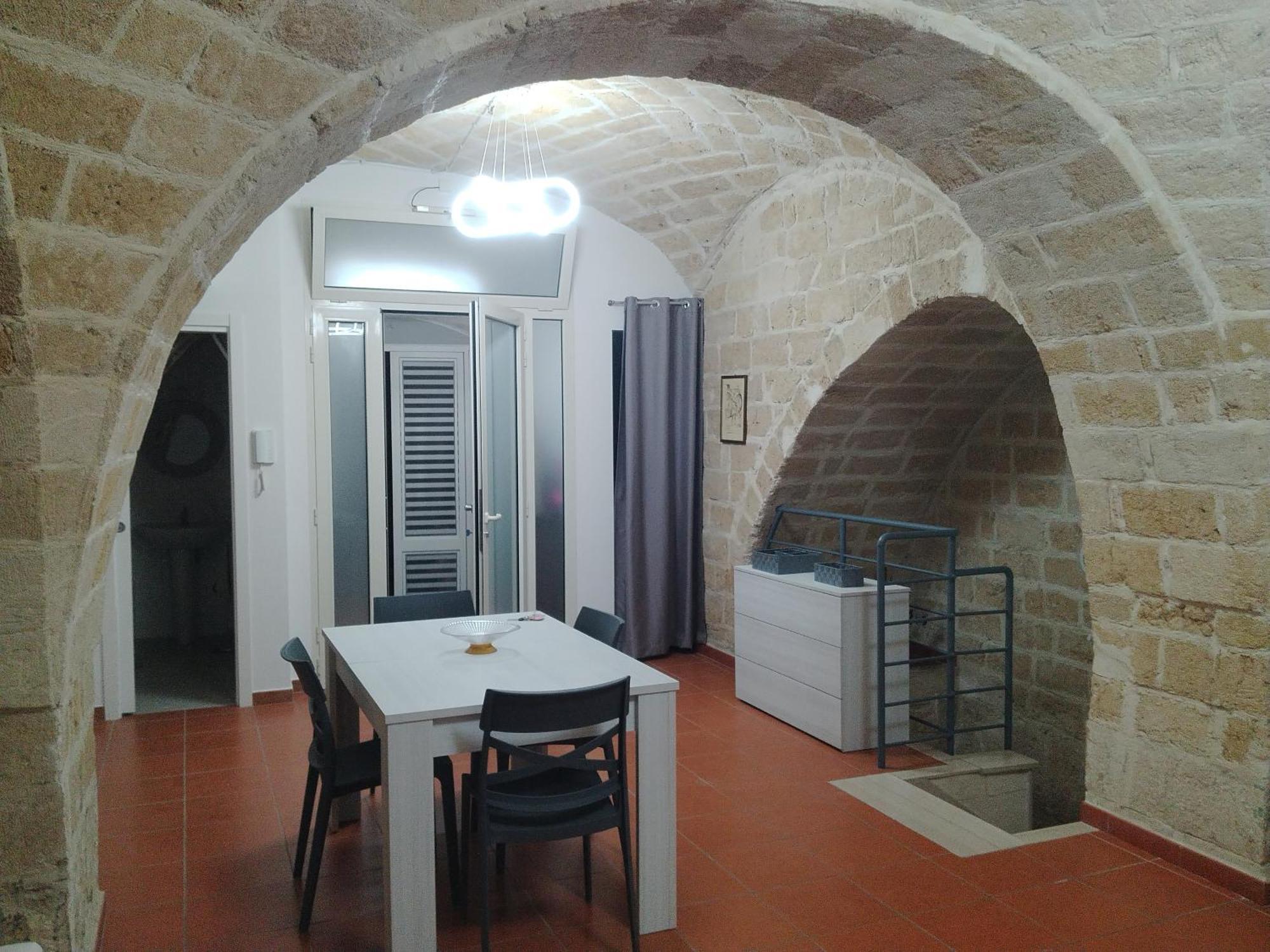 Casa Vacanza Nel Cuore Della Pietra 巴列塔 外观 照片