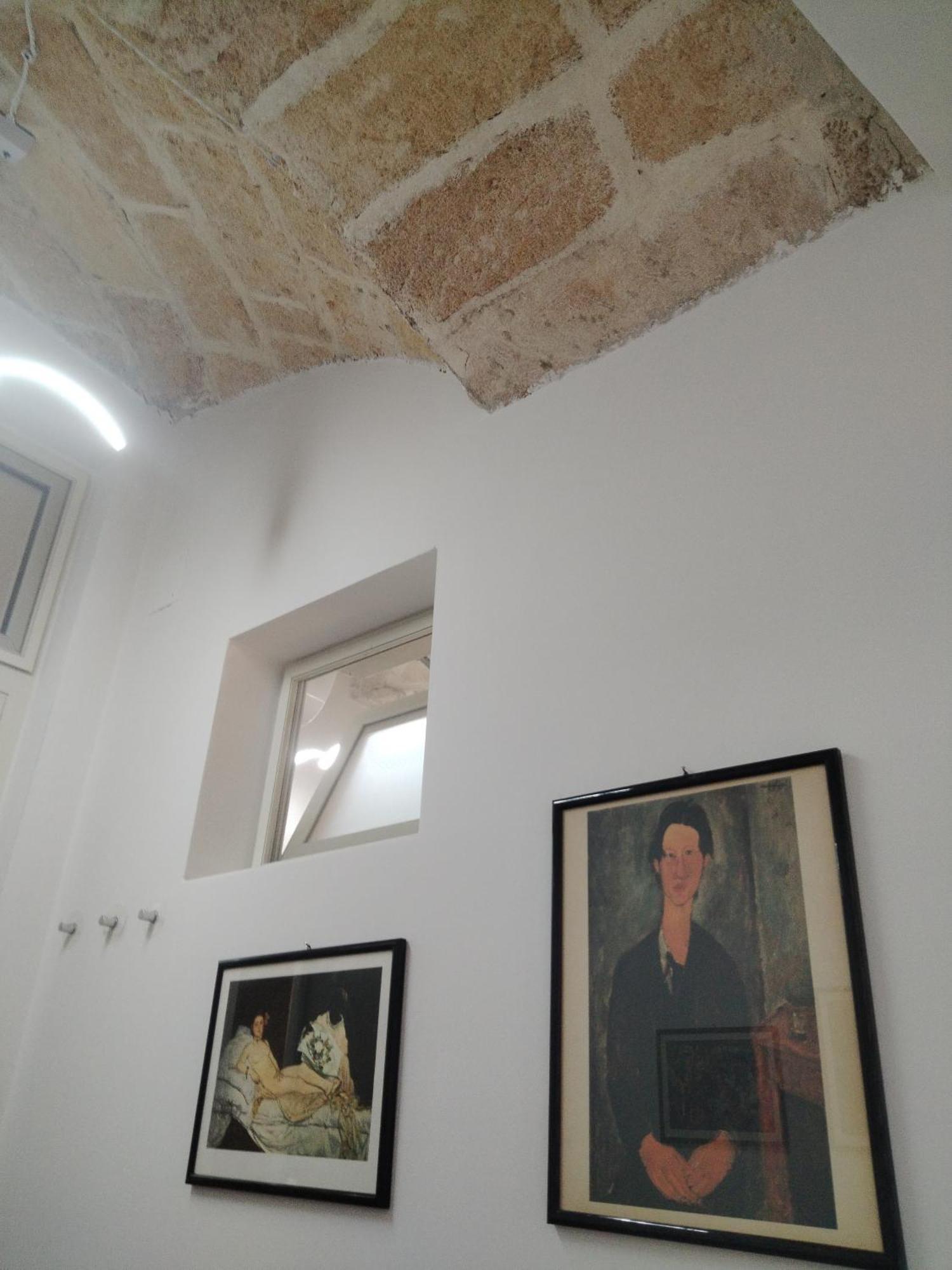 Casa Vacanza Nel Cuore Della Pietra 巴列塔 外观 照片