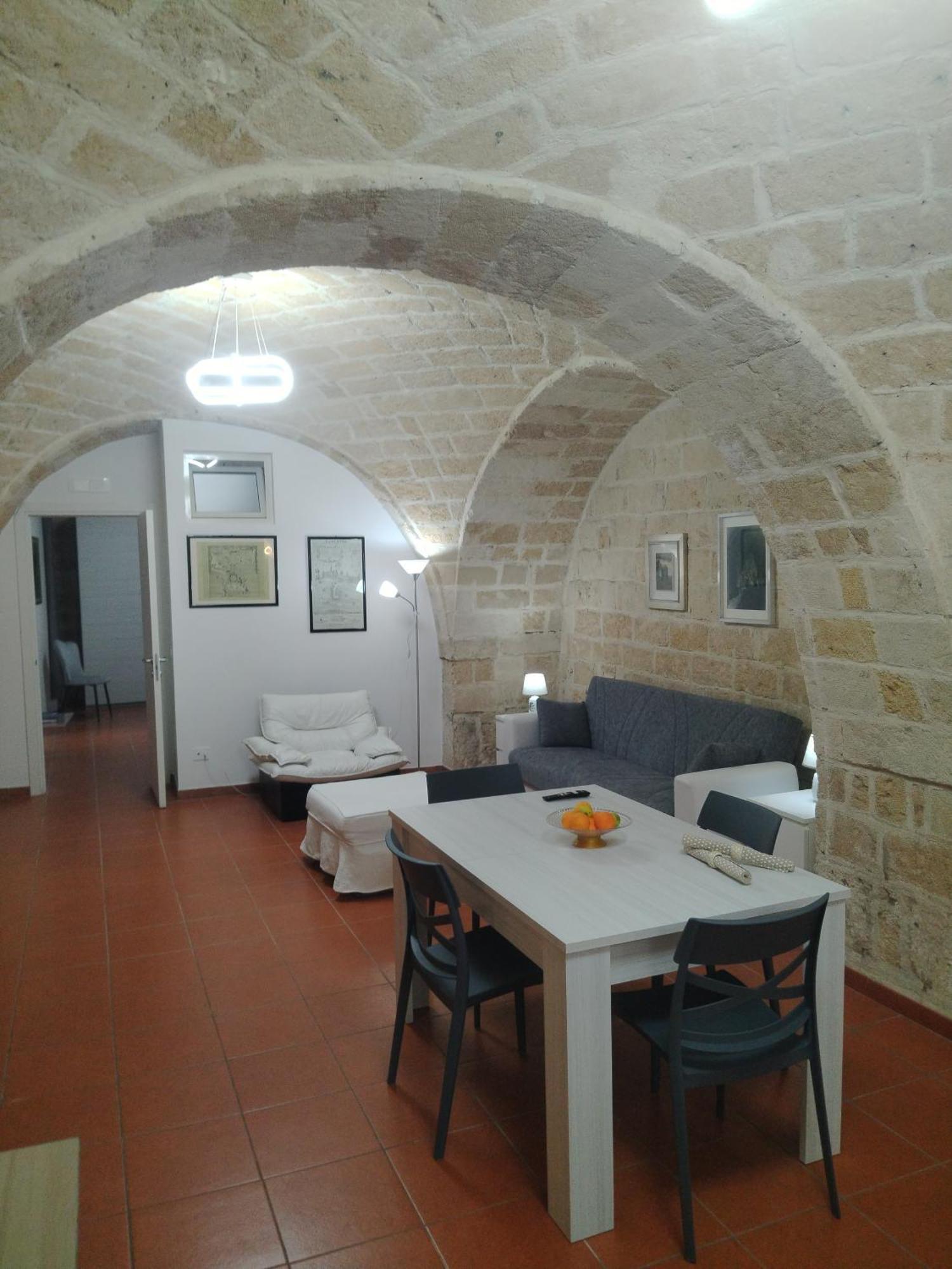 Casa Vacanza Nel Cuore Della Pietra 巴列塔 外观 照片